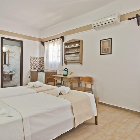 Philoxenia Studios 1 Karpathos Buitenkant foto
